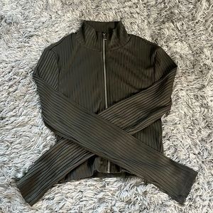 H&M Ribbed long sleeve crop